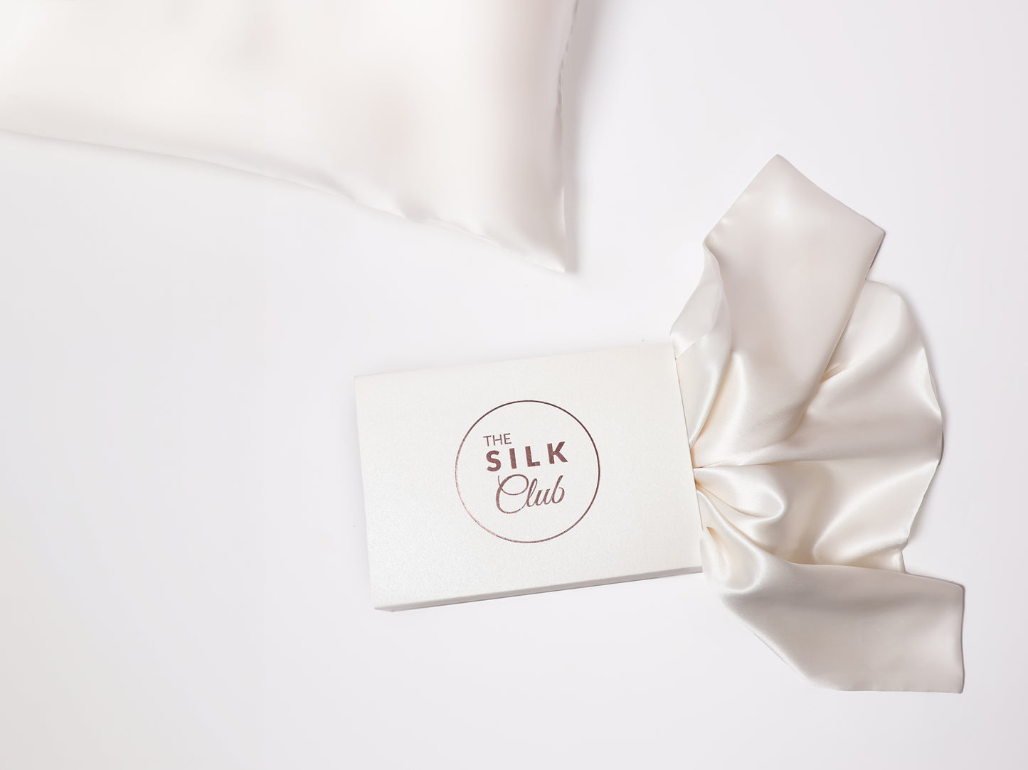 Cream Silk Pillowcases & Gift Box